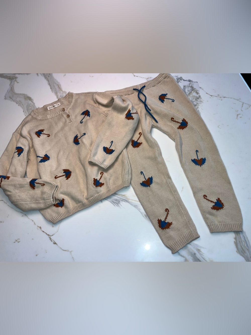 Fin & Vince sweater set size 6/7y euc